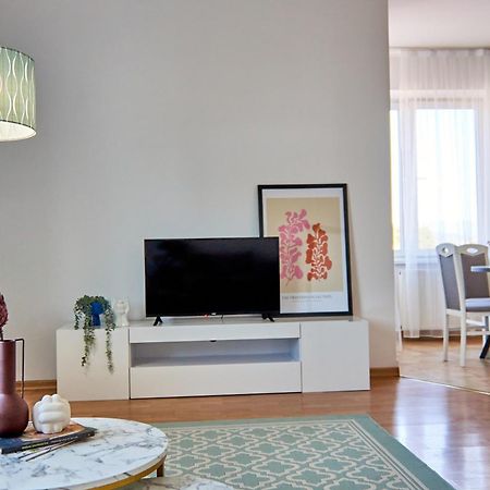 Wonderful Panoramic View Apartment Mukacheve Exterior foto