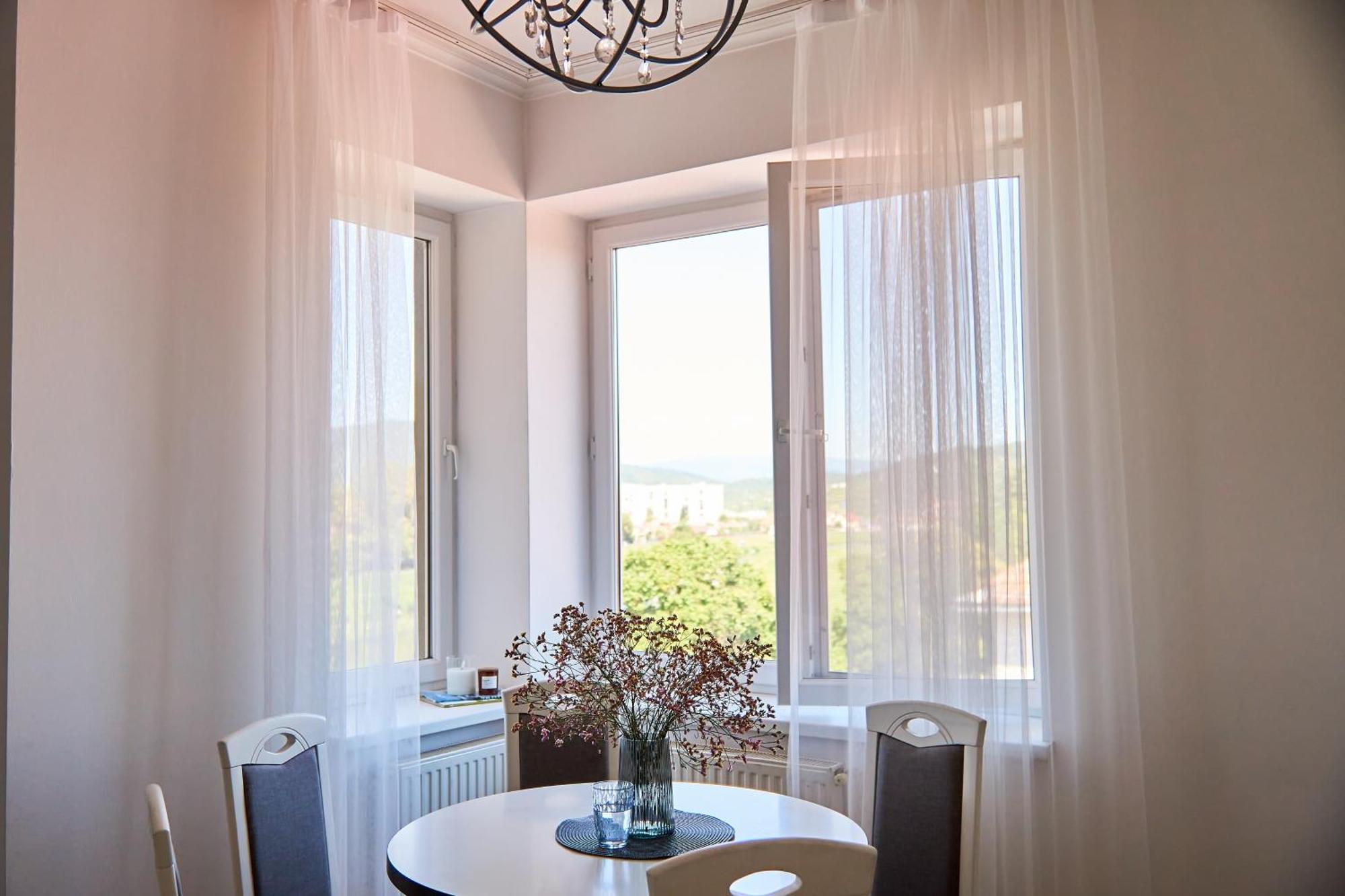 Wonderful Panoramic View Apartment Mukacheve Exterior foto